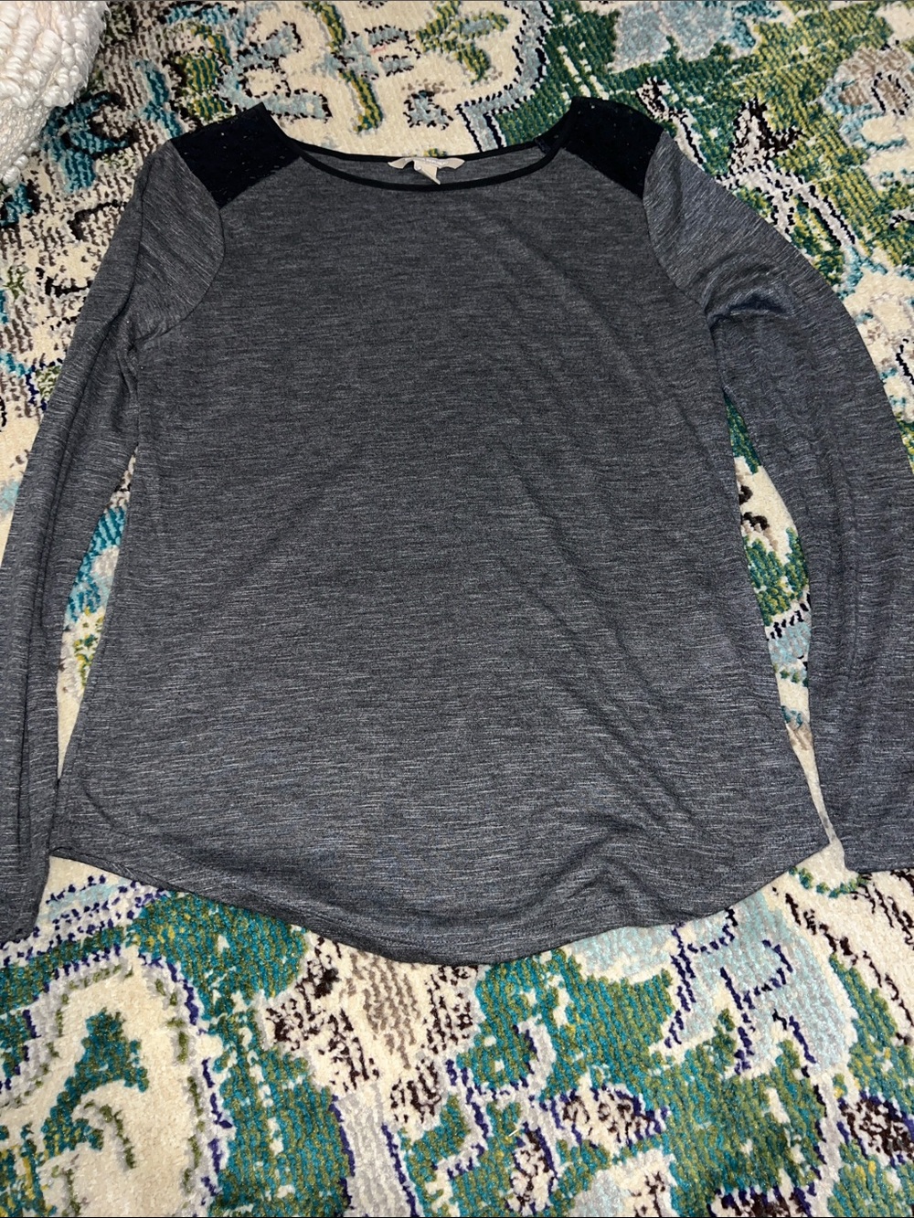 Banana Republic Heather Gray Long Sleeve Crew with Black Shoulder Panels